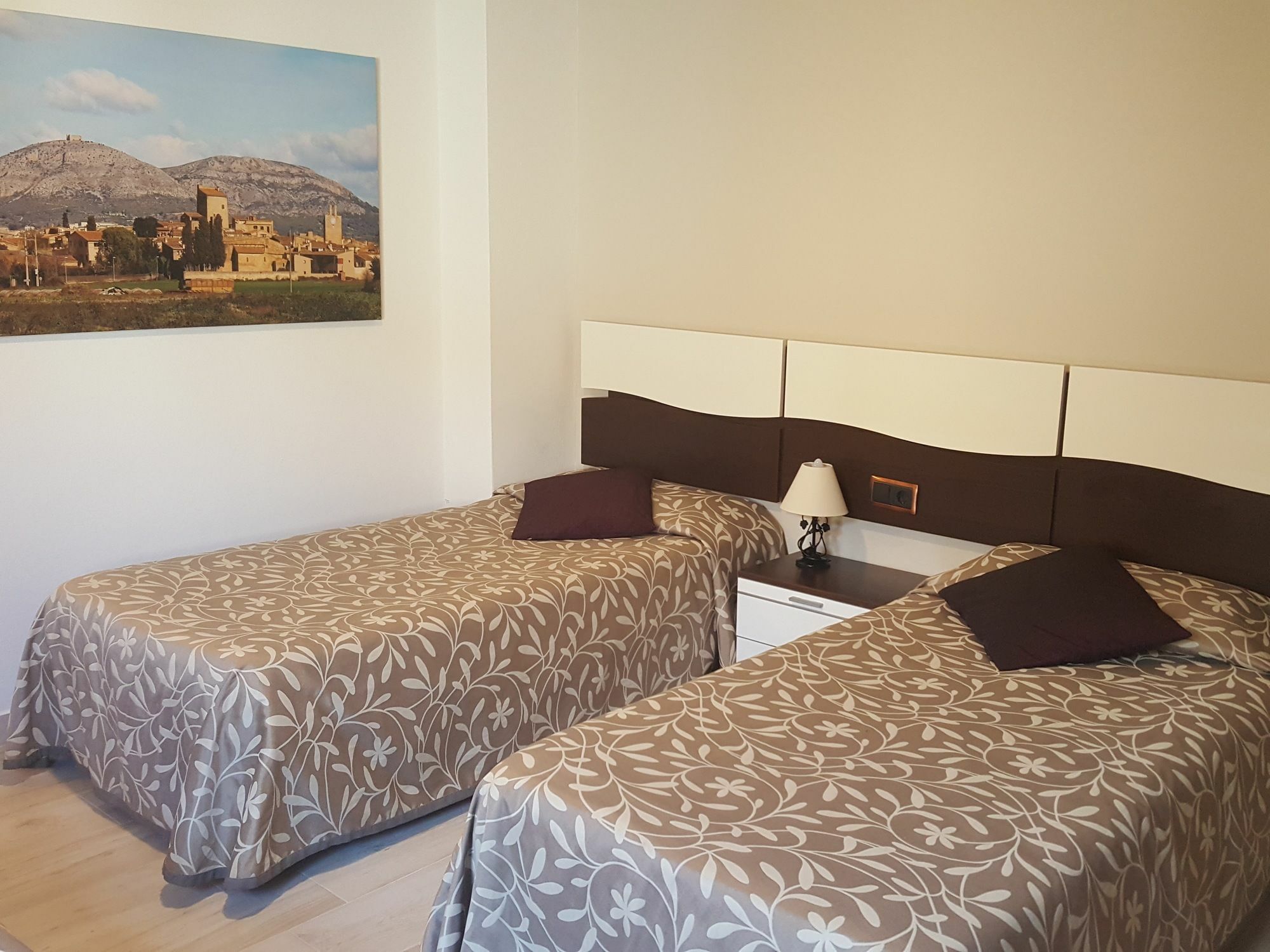 Fonda Mitja Hotel Torroella De Montgri Ngoại thất bức ảnh