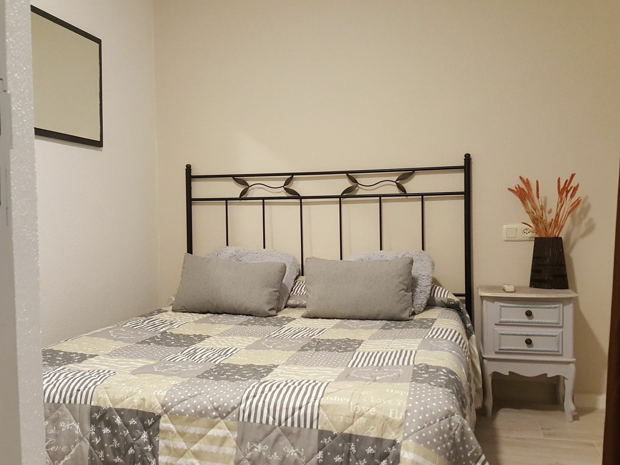 Fonda Mitja Hotel Torroella De Montgri Ngoại thất bức ảnh
